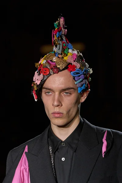 Look 34